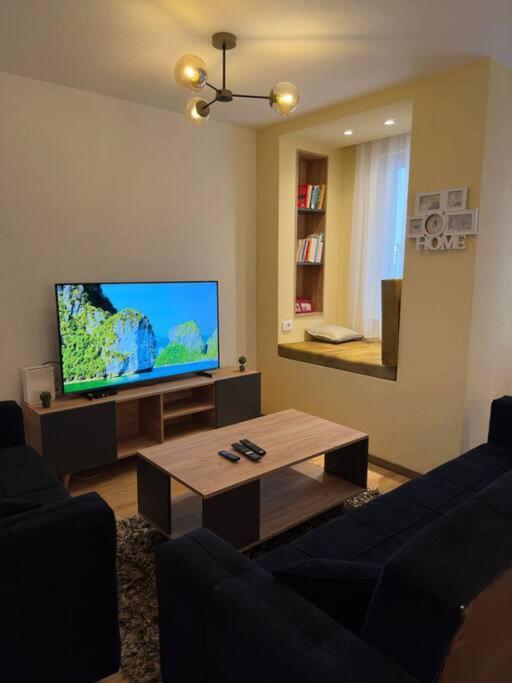 Ora-Prn,Peaceful Central Apartment Prisztina Zewnętrze zdjęcie